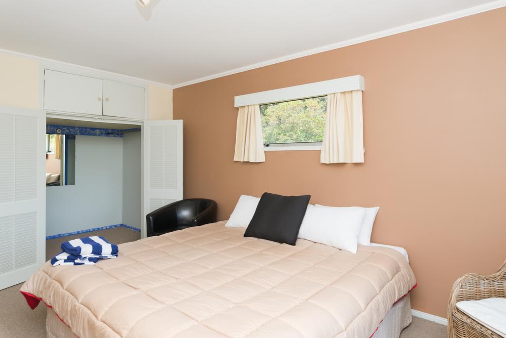 Waitangi Beach House Paihia Quarto foto